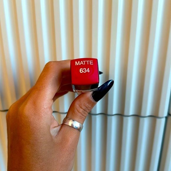 ⚡️Dior•Matte lipstick💄in shade “634” - Picture 2 of 2